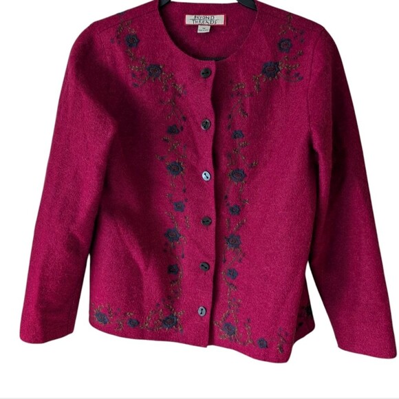 Beyond Threads Embroidered Alpaca Wool Floral Cardigan Size Medium - Picture 1 of 9